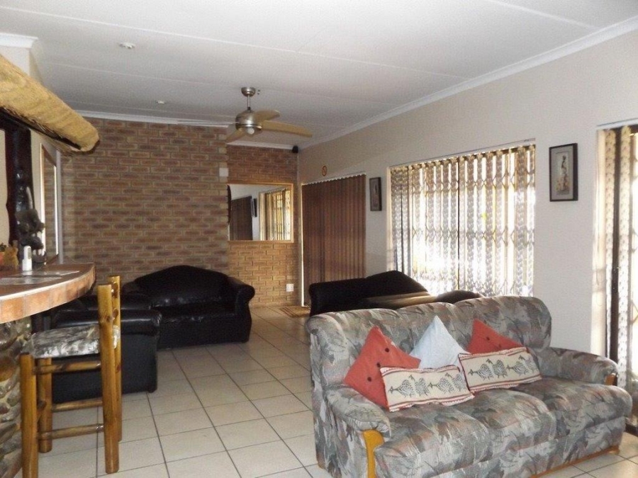 Commercial Property for Sale in Lake Deneysville Free State